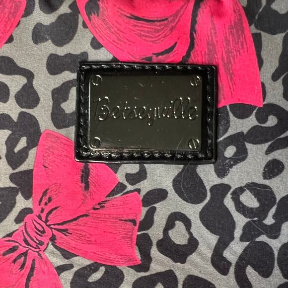 Betseyville Vintage Lap Top Bag - Picture 3 of 9